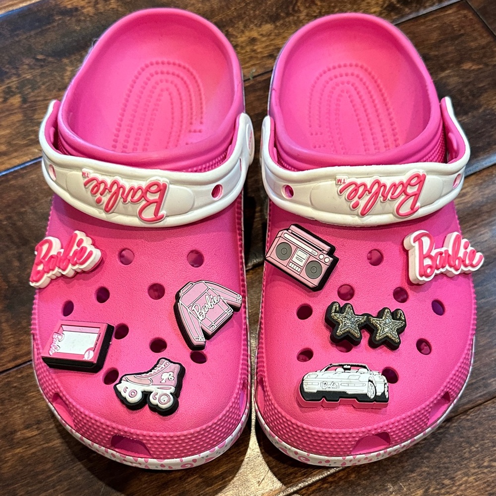 Crocs x Barbie Classic Clog, W9/M7